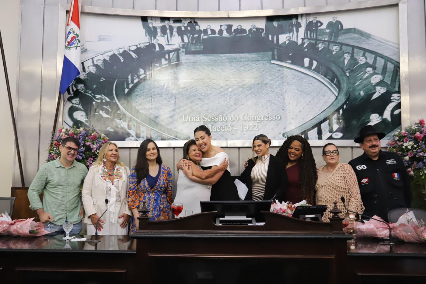 Empreendedoras recebem Comenda de Mérito Vera Arruda concedida pela Deputada Gabi Gonçalves